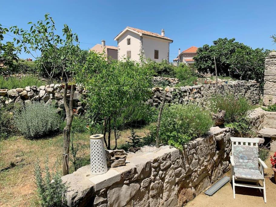 Holiday Apartment Nerezine Zewnętrze zdjęcie
